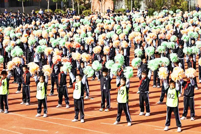 阳光体育大课间展示(资料图片)