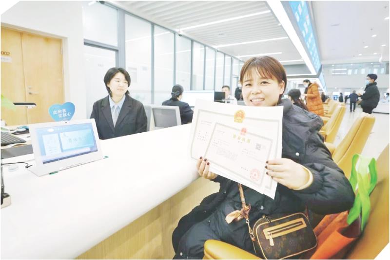 　　为企业开办提供集成化办理服务