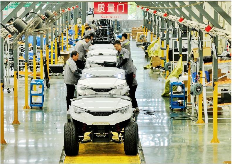 图为山东永利新能源车业有限公司生产车间。