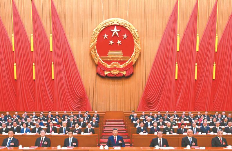 　　3月12日下午，第十四届全国人民代表大会第四次会议在北京人民大会堂闭幕。党和国家领导人习近平、李强、王沪宁、蔡奇、丁薛祥、李希、韩正等在主席台就座。
　　　　　　　　　　　　　　　　　　　　　　　　　　　　　　　　　　　　　　　　　新华社发