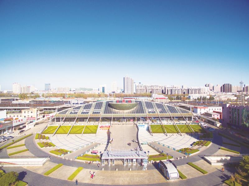 　　2018年的日照火车站