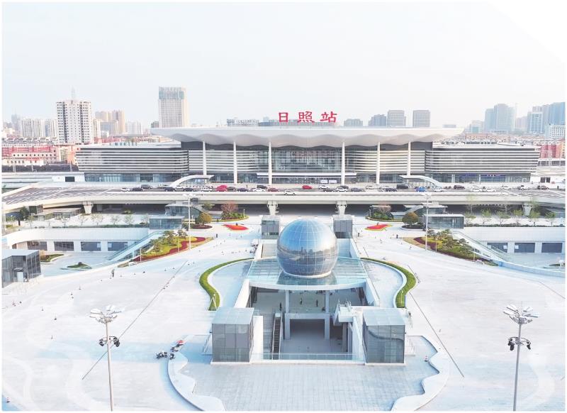 　　日照站