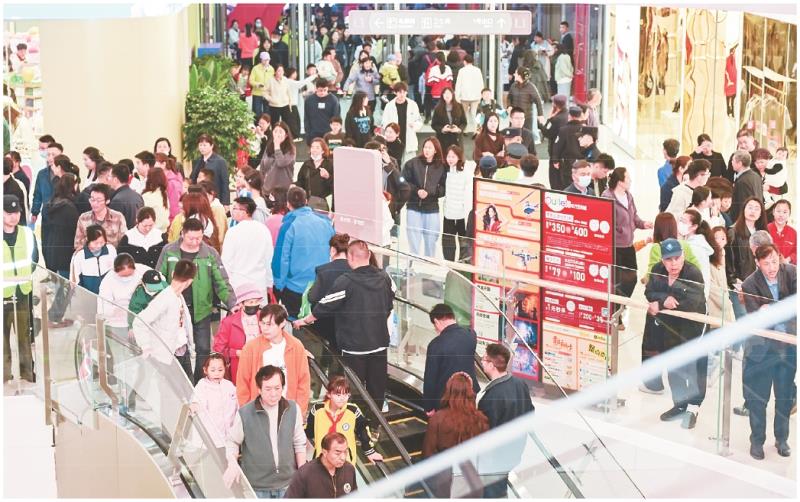 　　“悦享文旅　乐购日照”消费季暨东方五彩城消费节启动